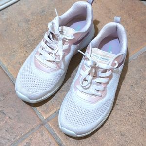 Sketchers memory foam shoes
